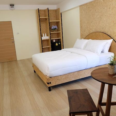 Aparthotel Area 69 Bangkok Esterno foto